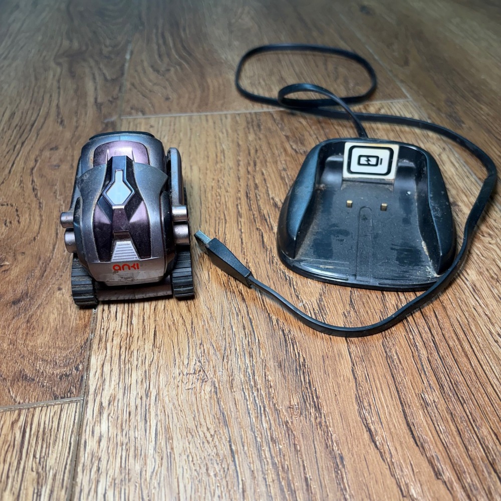 Anki Cozmo Educational Robot Liquid Metal & charger 300-00047 - Read-Untested